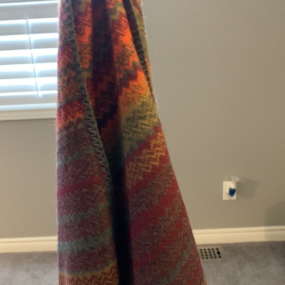 Wrap throw - Picture 3 of 5